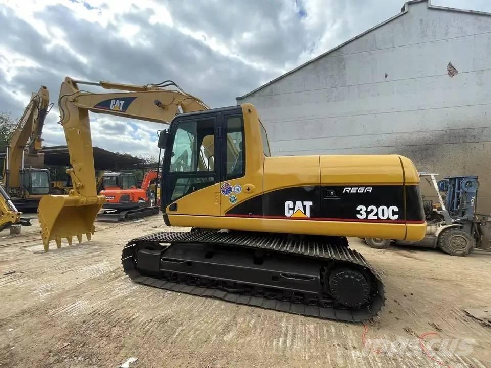 CAT 320C Rupsgraafmachines