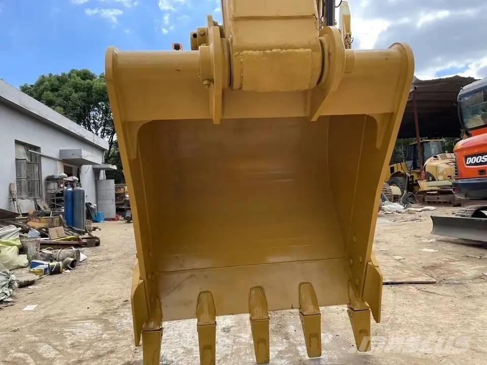 CAT 320C Rupsgraafmachines
