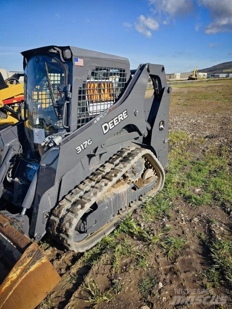 John Deere 317 G Schrankladers