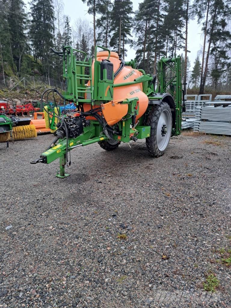 Amazone Ux 3200 20m Getrokken spuitmachines