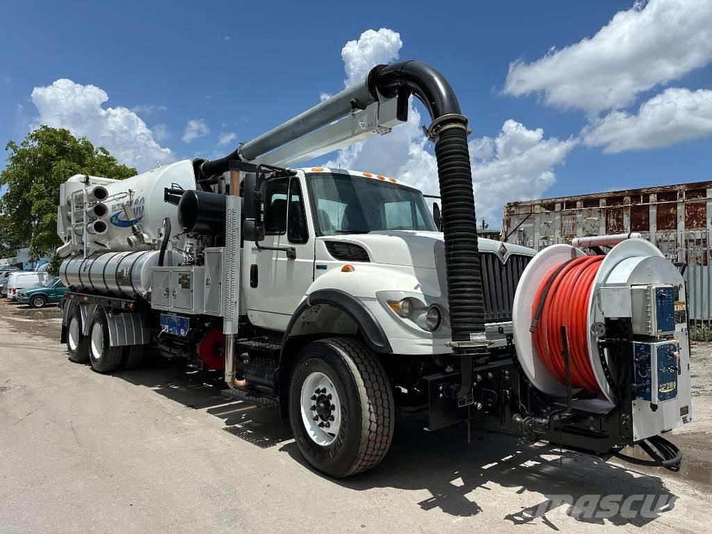 International 7500 Kolkenzuigers