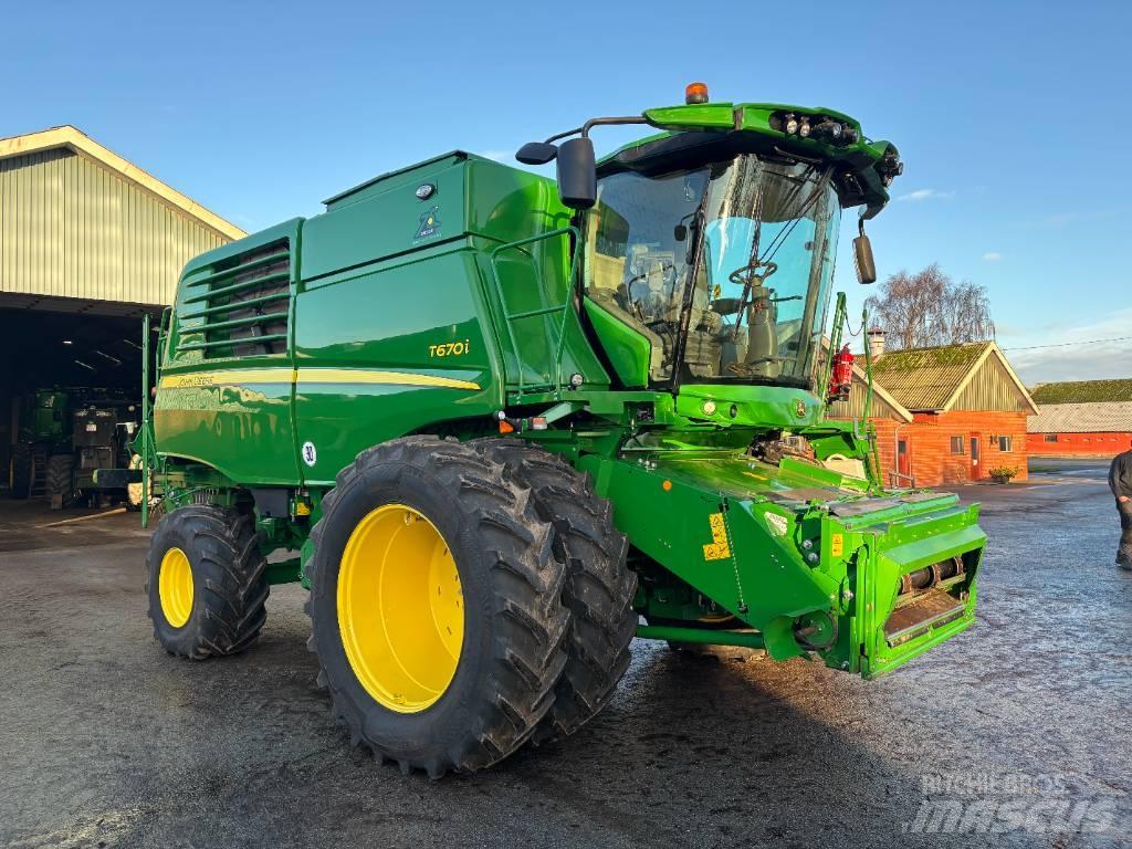 John Deere T670I 4WD Maaidorsmachines