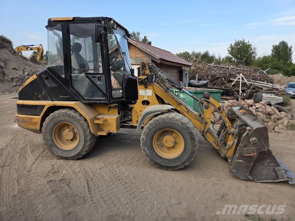 CAT 906 Wielladers
