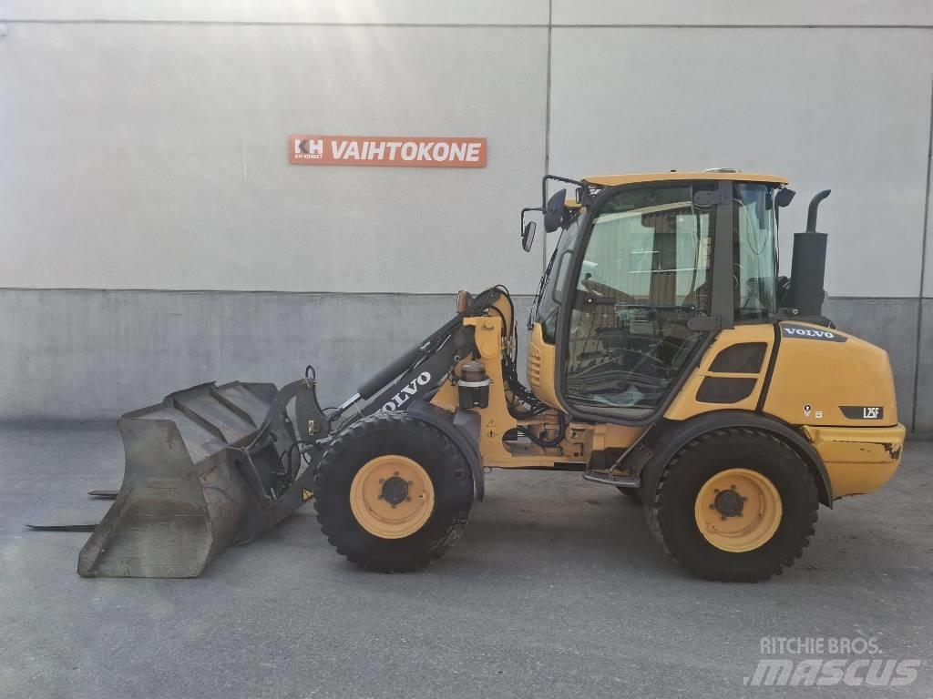Volvo L 25 F-P Wielladers