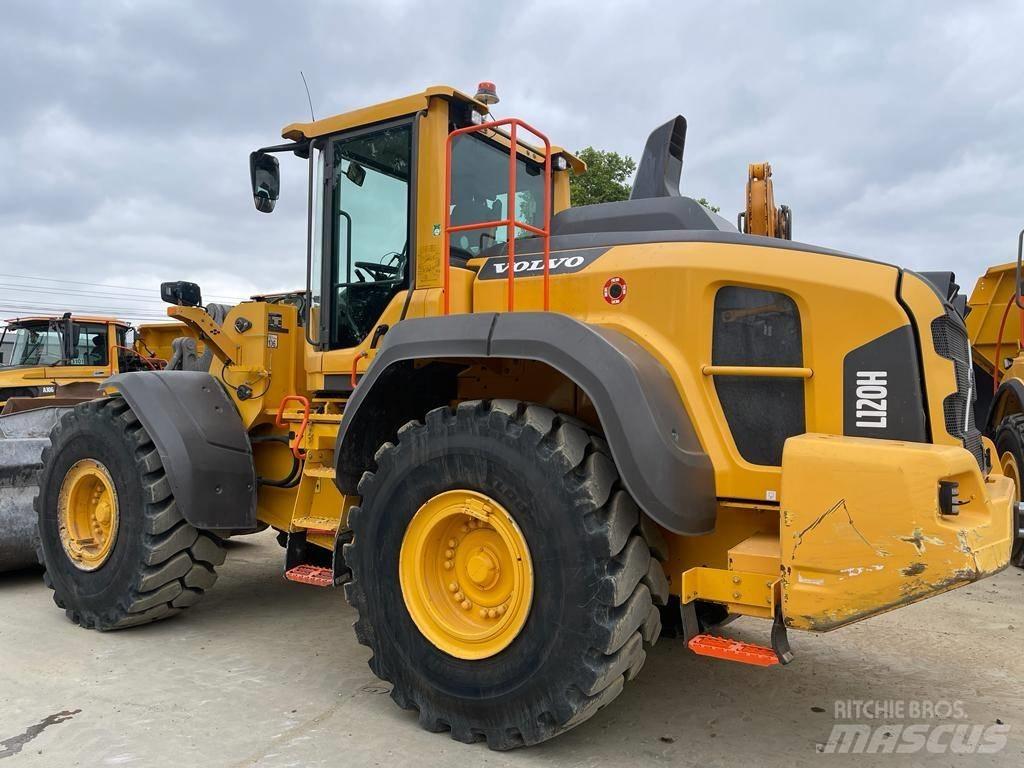 Volvo L 120 H Wielladers