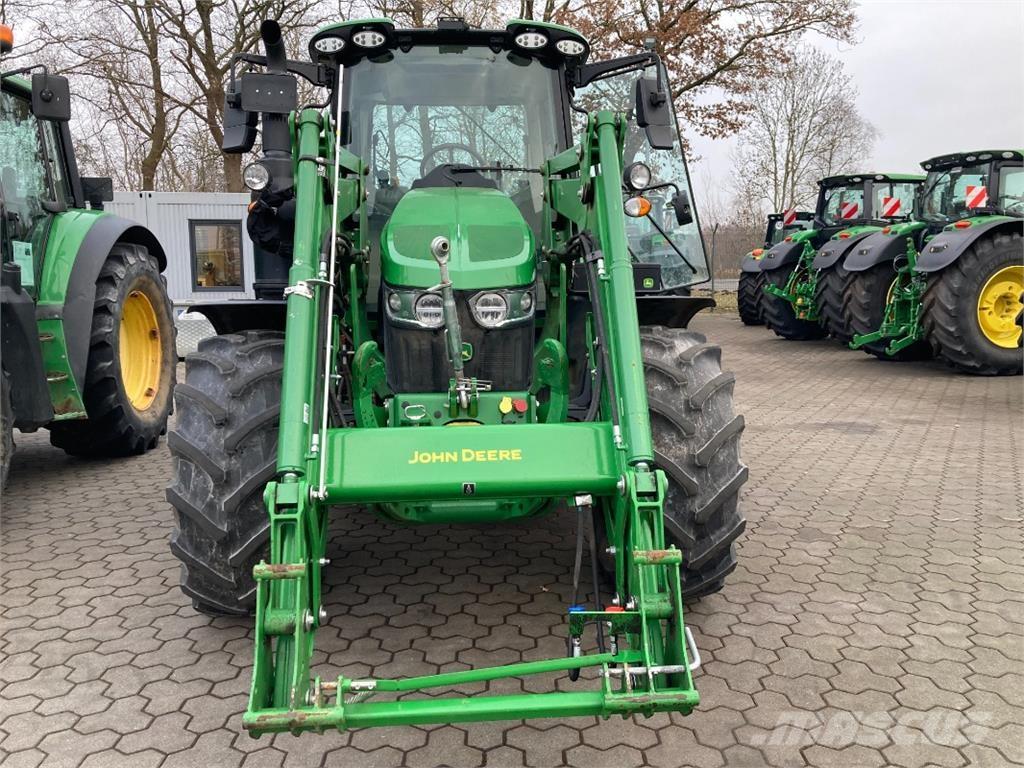 John Deere 6090 M Tractoren