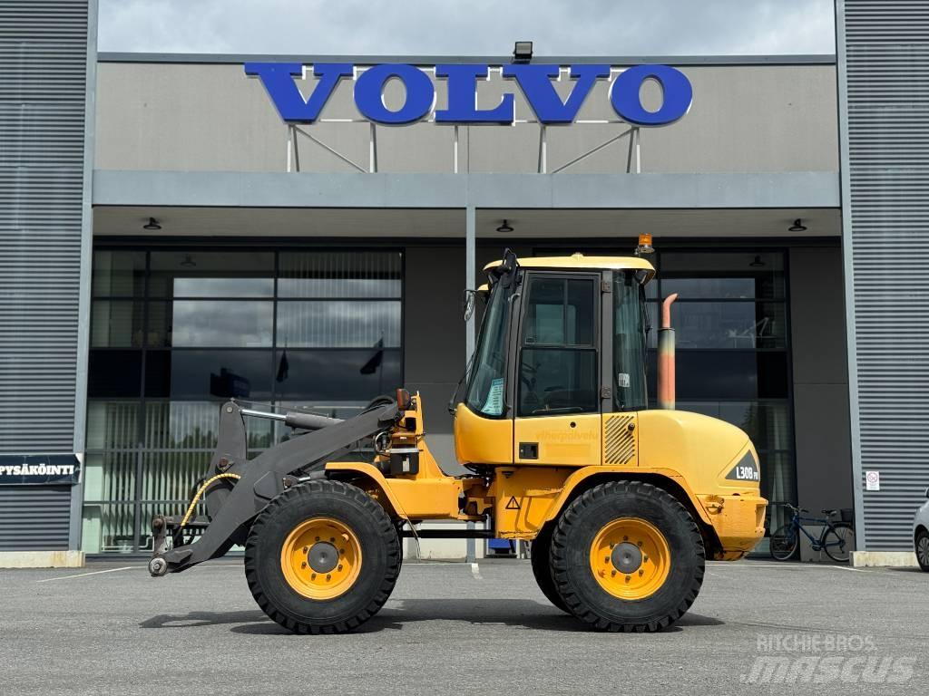 Volvo L 30 B Wielladers