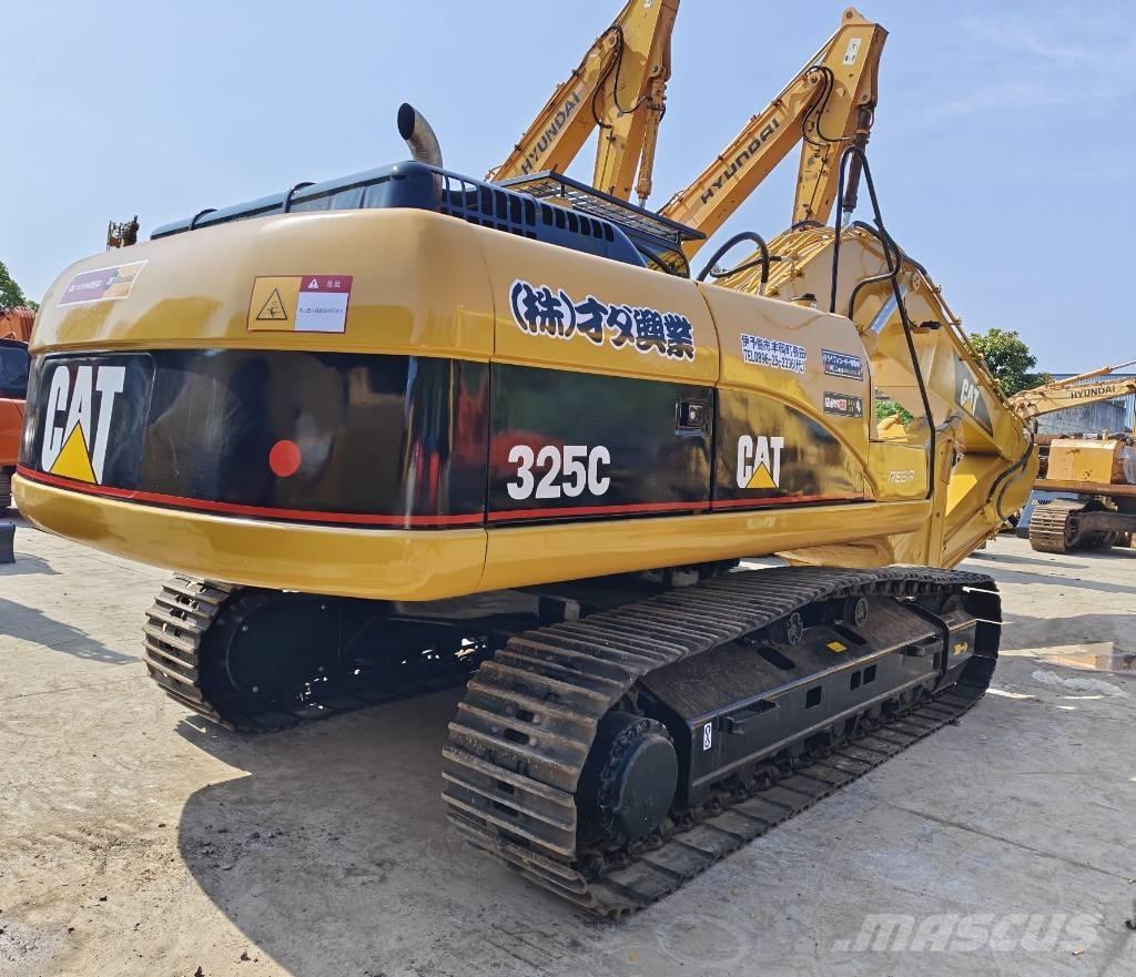 CAT 325 C Rupsgraafmachines