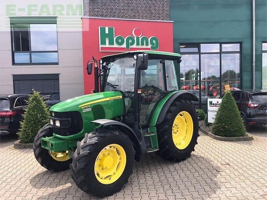 John Deere 5070 m Tractoren