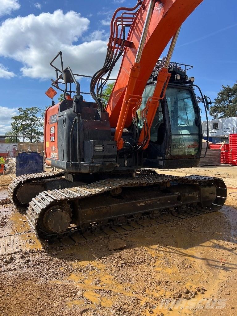 Hitachi ZX 225/6 Rupsgraafmachines