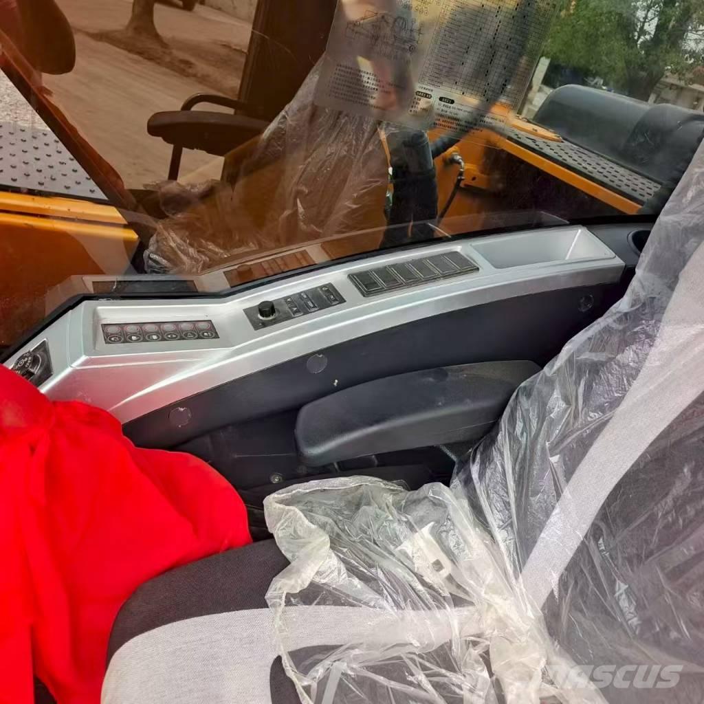 Hyundai 220LC-9S Rupsgraafmachines