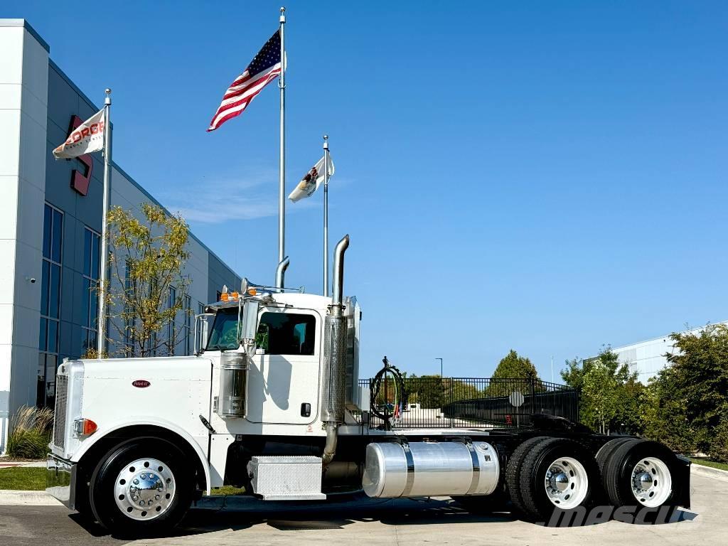 Peterbilt 379 X Trekkers