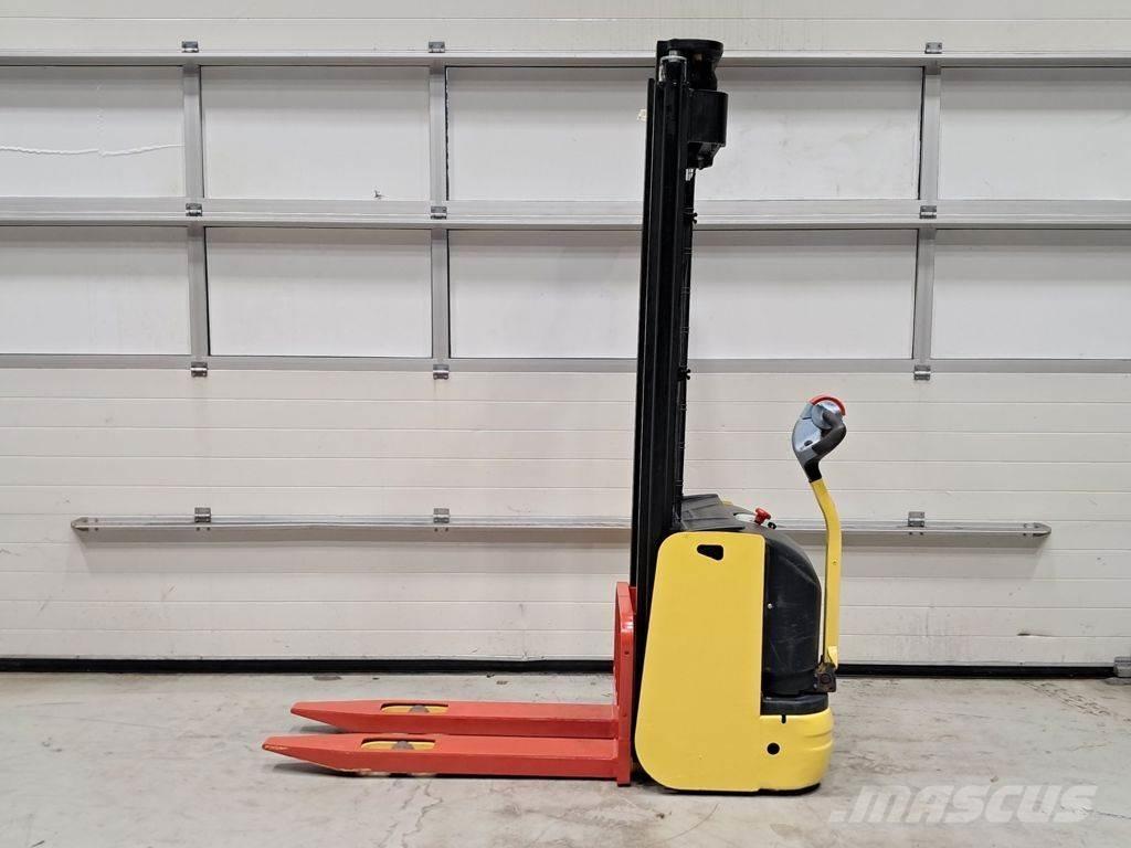 Hyster S1.0 AC Meeloop stapelaar