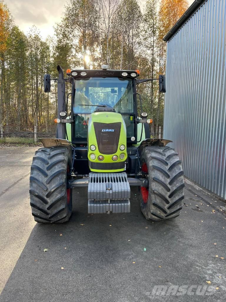 CLAAS Arion 640 CIS Tractoren