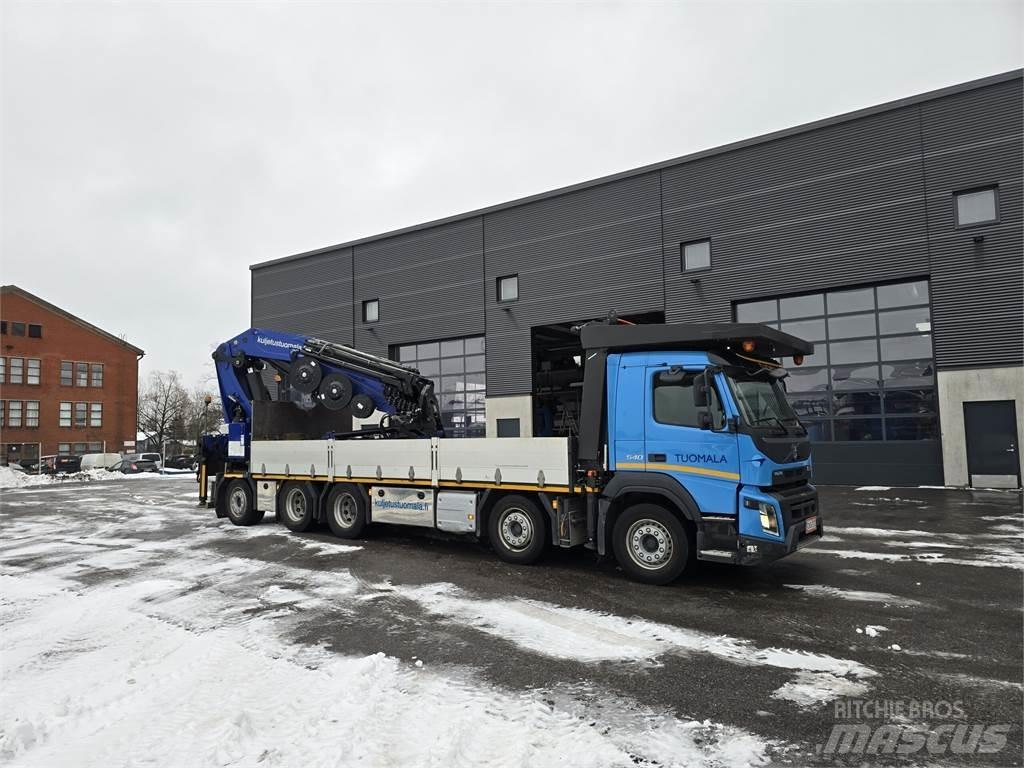 Volvo FMX 540 Vlakke laadvloer met kraan