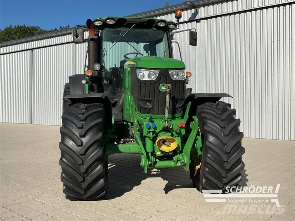 John Deere 6210 R Tractoren