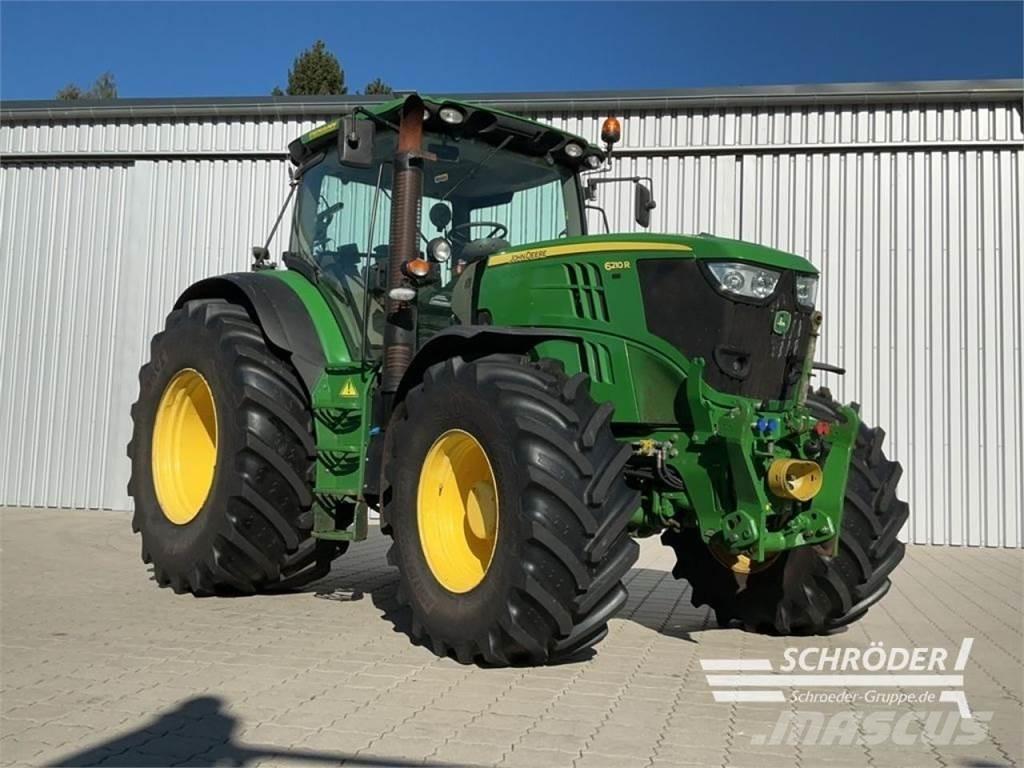 John Deere 6210 R Tractoren