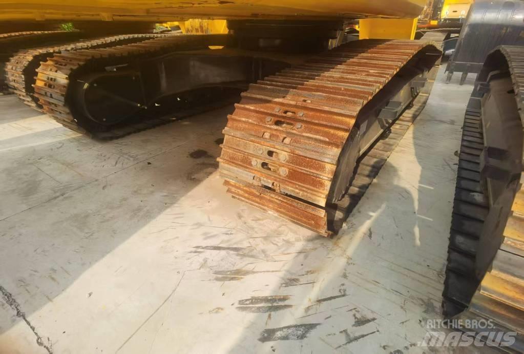 Komatsu PC 220 Rupsgraafmachines
