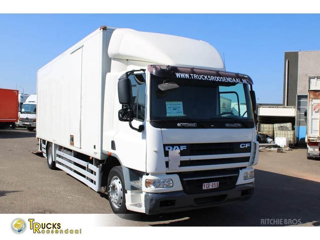 DAF CF 75.250 + LIFT Bakwagens met gesloten opbouw