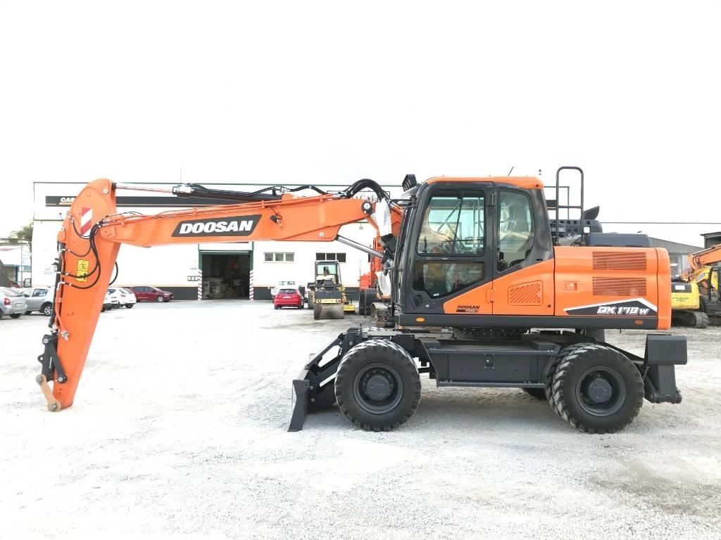 Develon DX 170 W-7 Wielgraafmachines