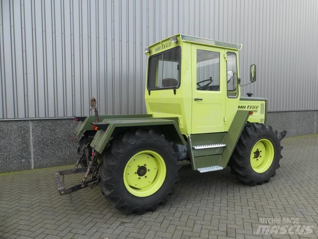 Mercedes-Benz 700 Tractoren