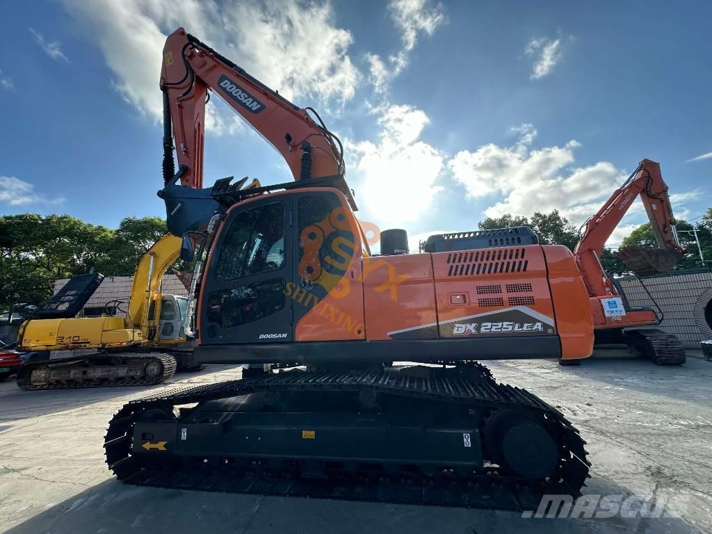 Doosan DX 225 LCA Rupsgraafmachines