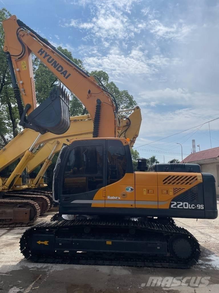 Hyundai 220LC-9S Rupsgraafmachines