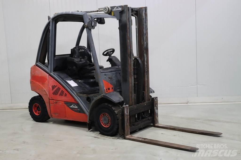Linde H25D-02 Diesel heftrucks