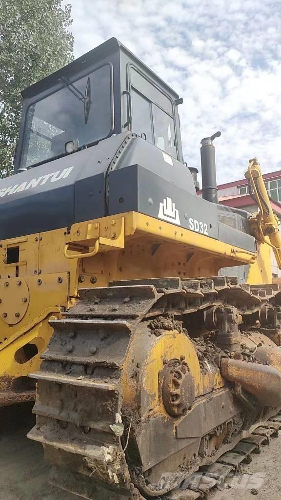 Shantui SD 32 Rupsdozers