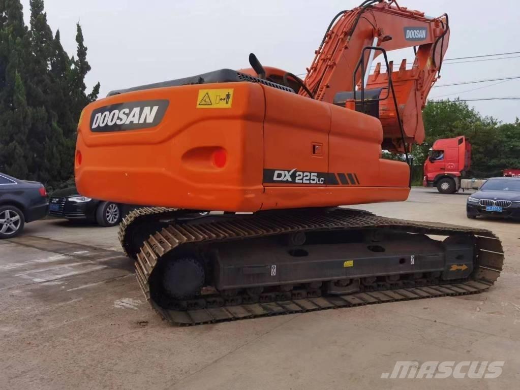 Doosan dx225 Rupsgraafmachines
