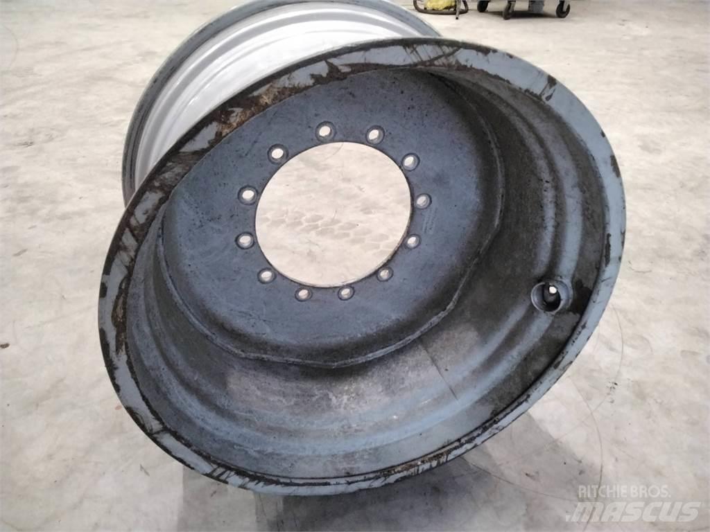 Valmet 911 20x34 Banden, wielen en velgen