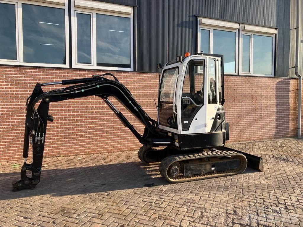 Messersi M28UC Minigraafmachines < 7t