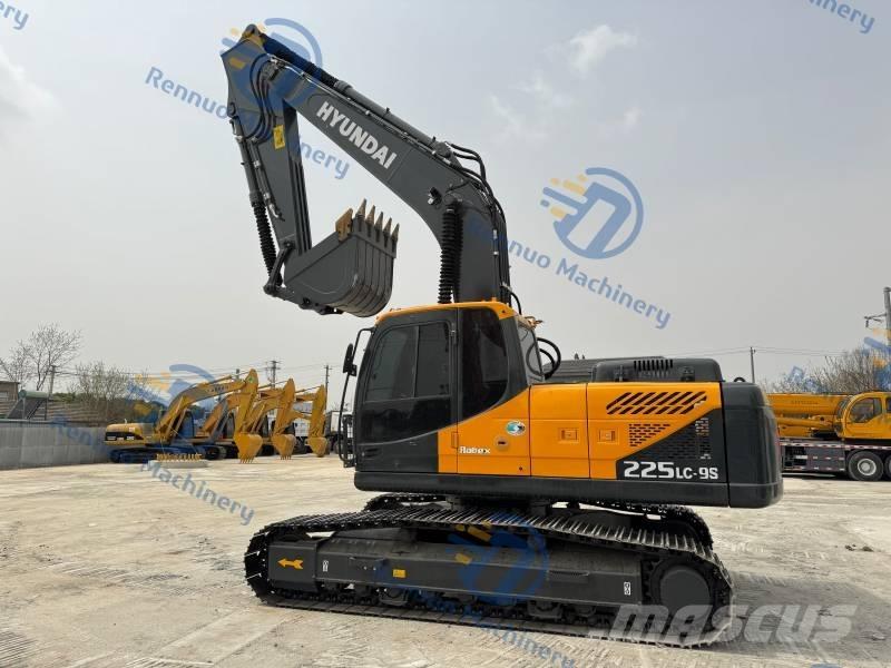 Hyundai 225 LC-9S Rupsgraafmachines