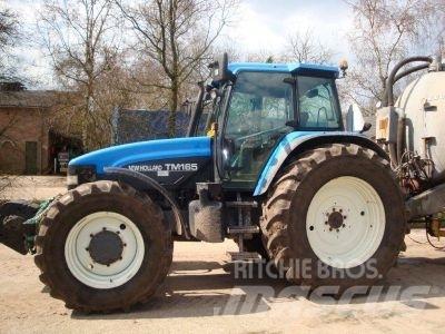 New Holland TM 165 Tractoren