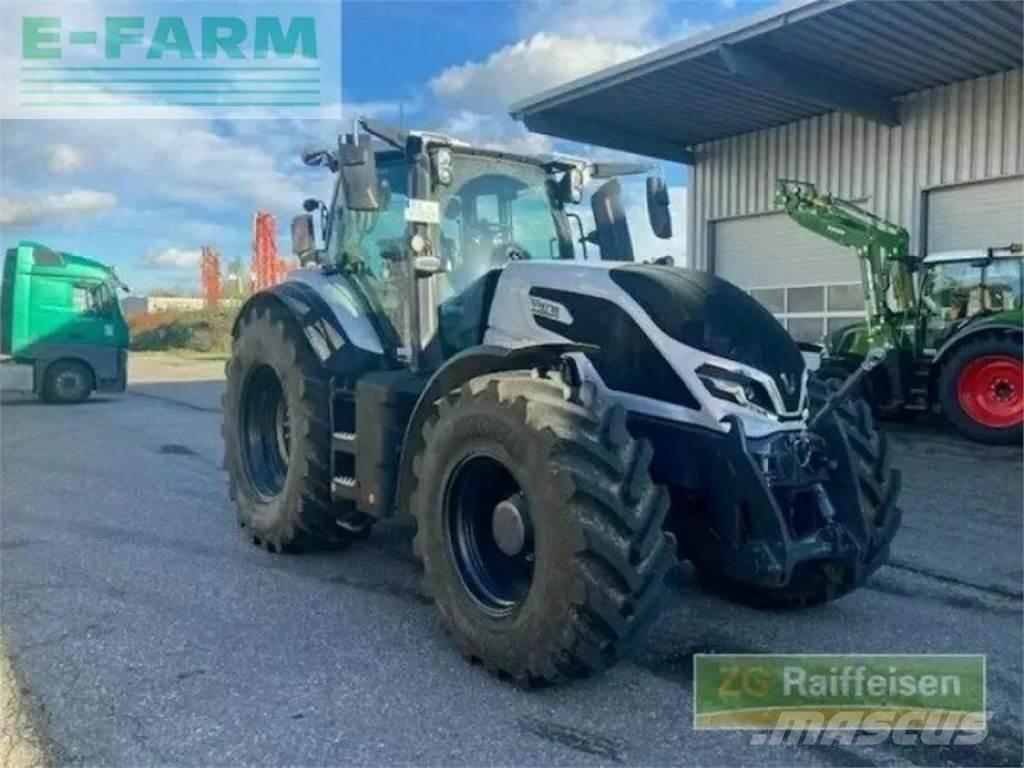 Valtra q265 Tractoren