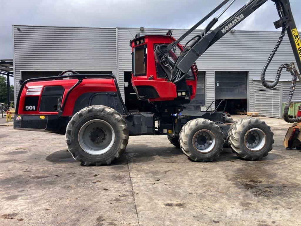 Komatsu 901 Harvesters