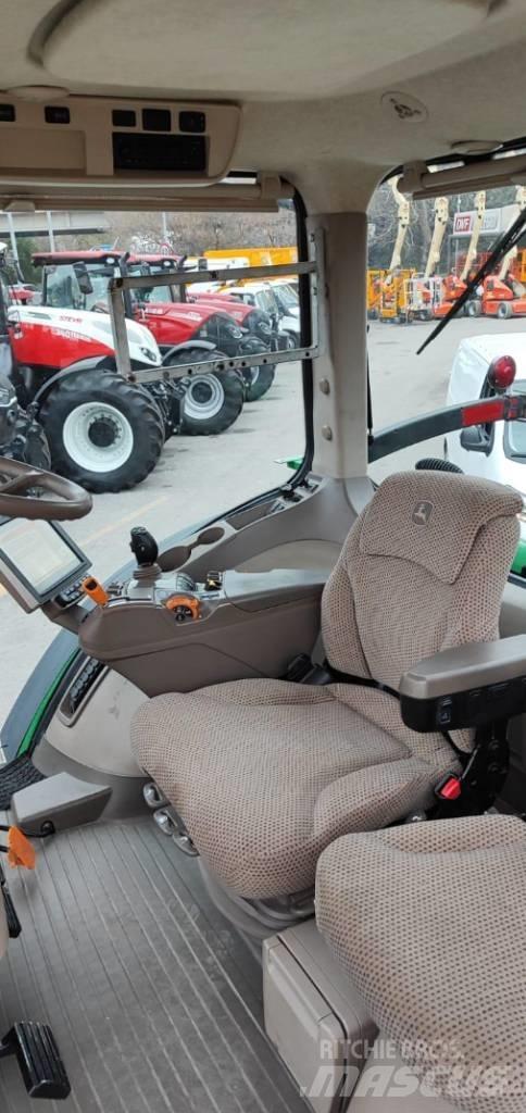 John Deere 7290 R Tractoren