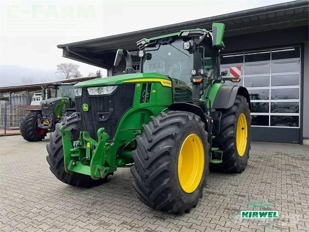 John Deere 7r 330 Tractoren