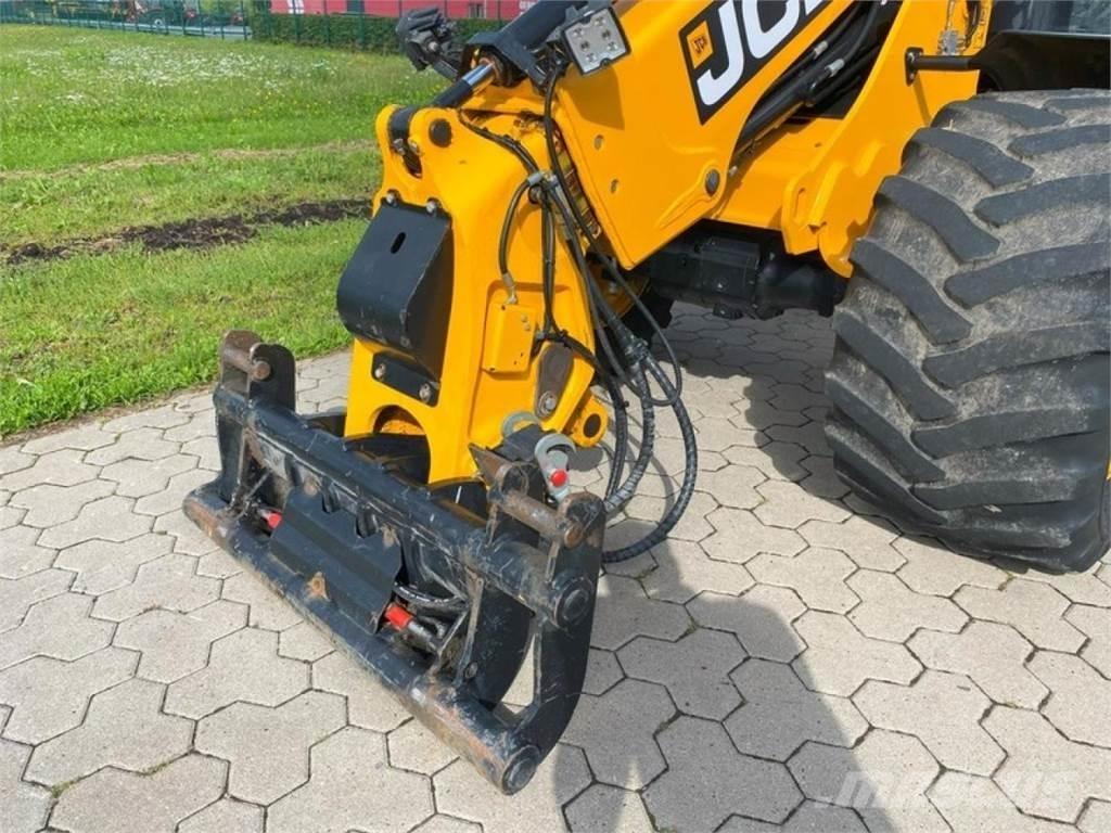 JCB TM 220 - 40 KM/H Verreikers voor landbouw