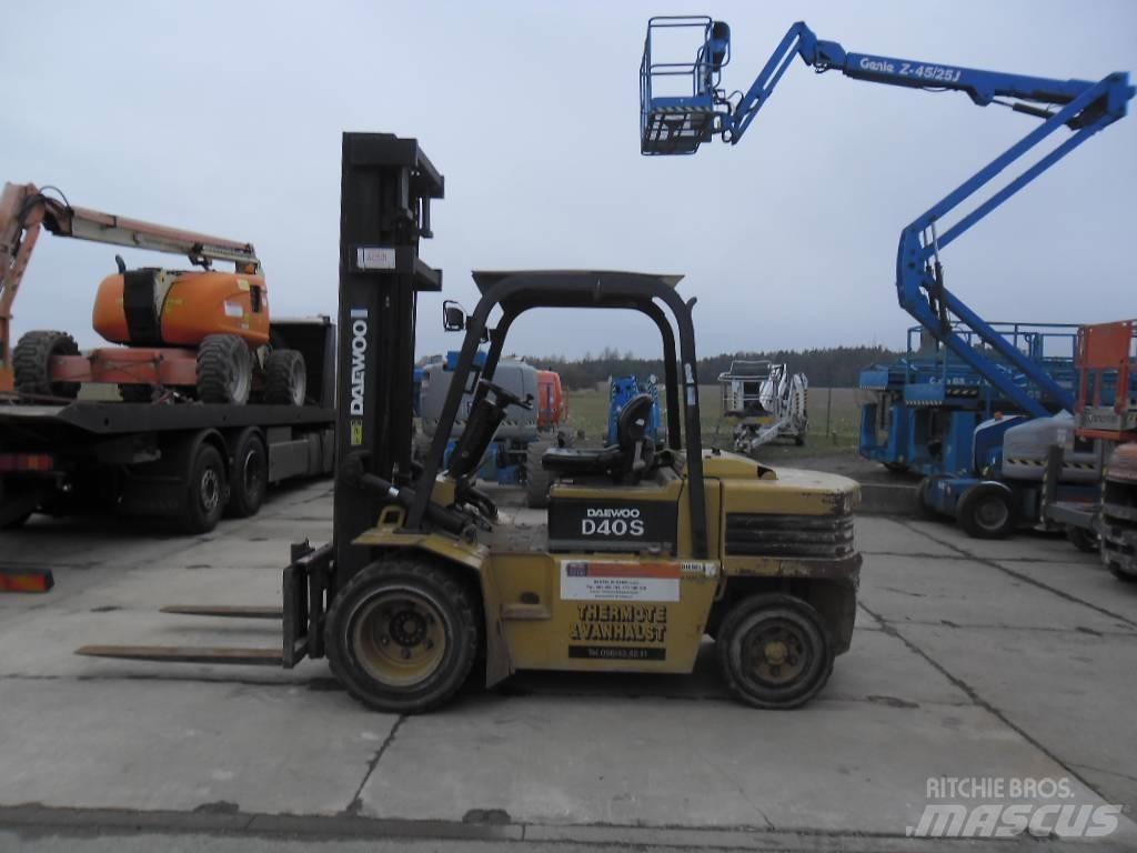Daewoo Doosan D 40S Diesel heftrucks