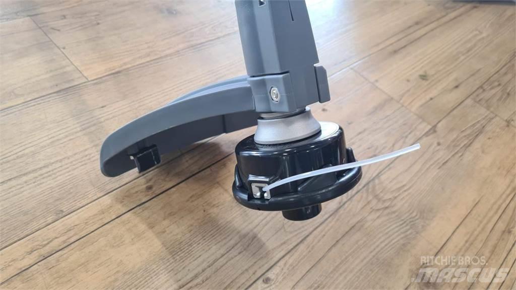 Honda UMS 425E1 Rough-, trim- en kantmaaiers