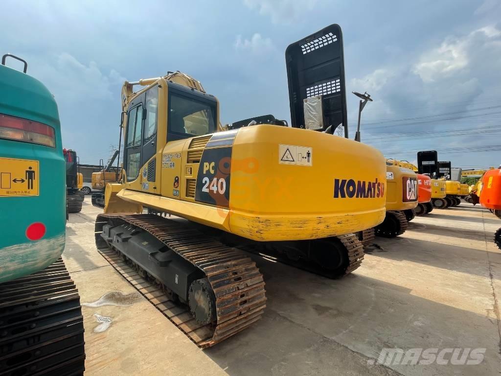 Komatsu PC 240-8 Rupsgraafmachines