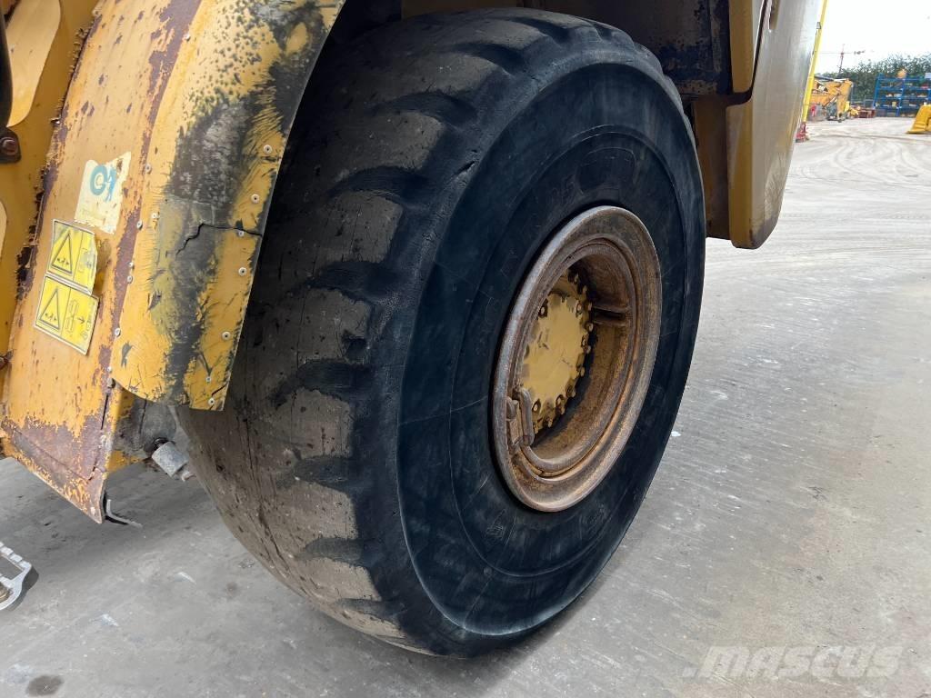 CAT 735 Knik dumptrucks