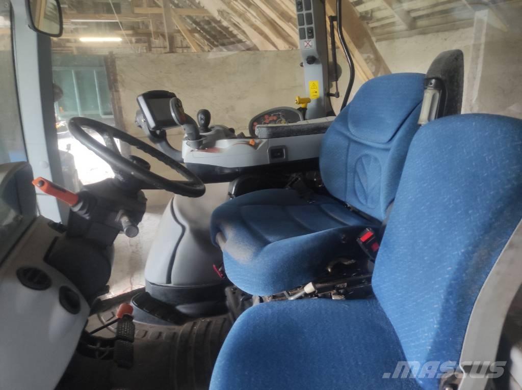 New Holland T 7.210 Tractoren