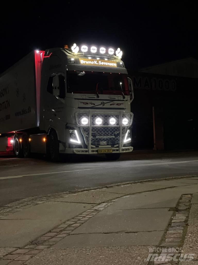 Volvo FH 16 550 Trekkers
