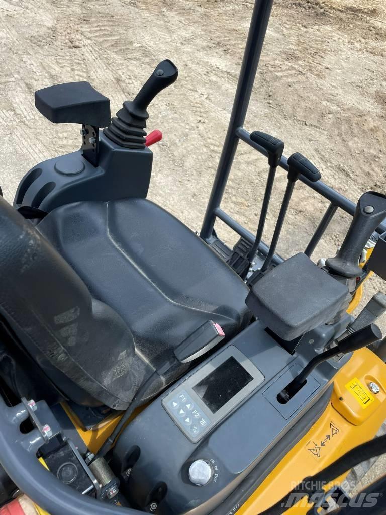XCMG XE 18 U Minigraafmachines < 7t
