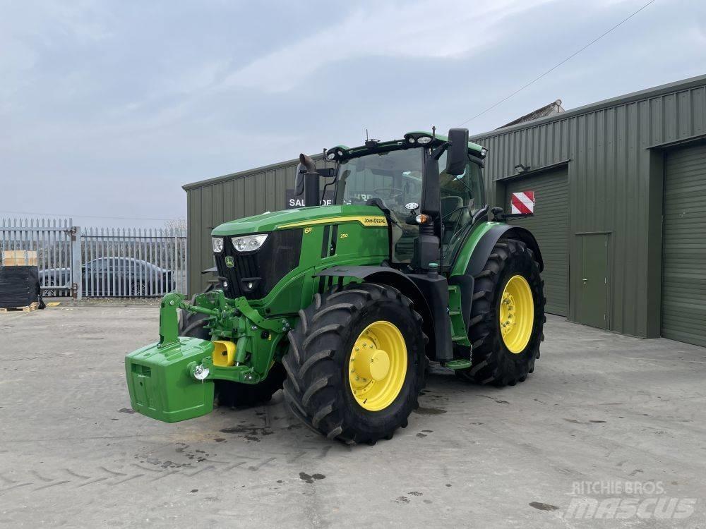 John Deere 6R 250 Tractoren