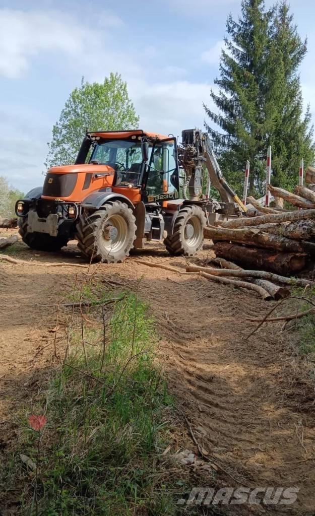 JCB Fastrac 3230 Bosbouw tractoren