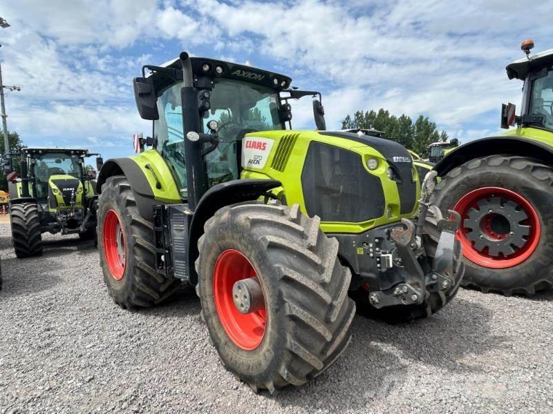 CLAAS AXION 870 Tractoren