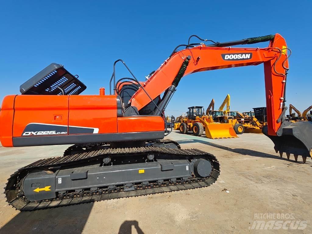Doosan DX 225 LC Rupsgraafmachines